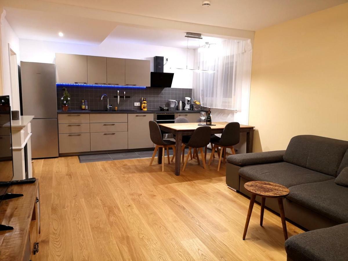 Family & Parking Apartament *